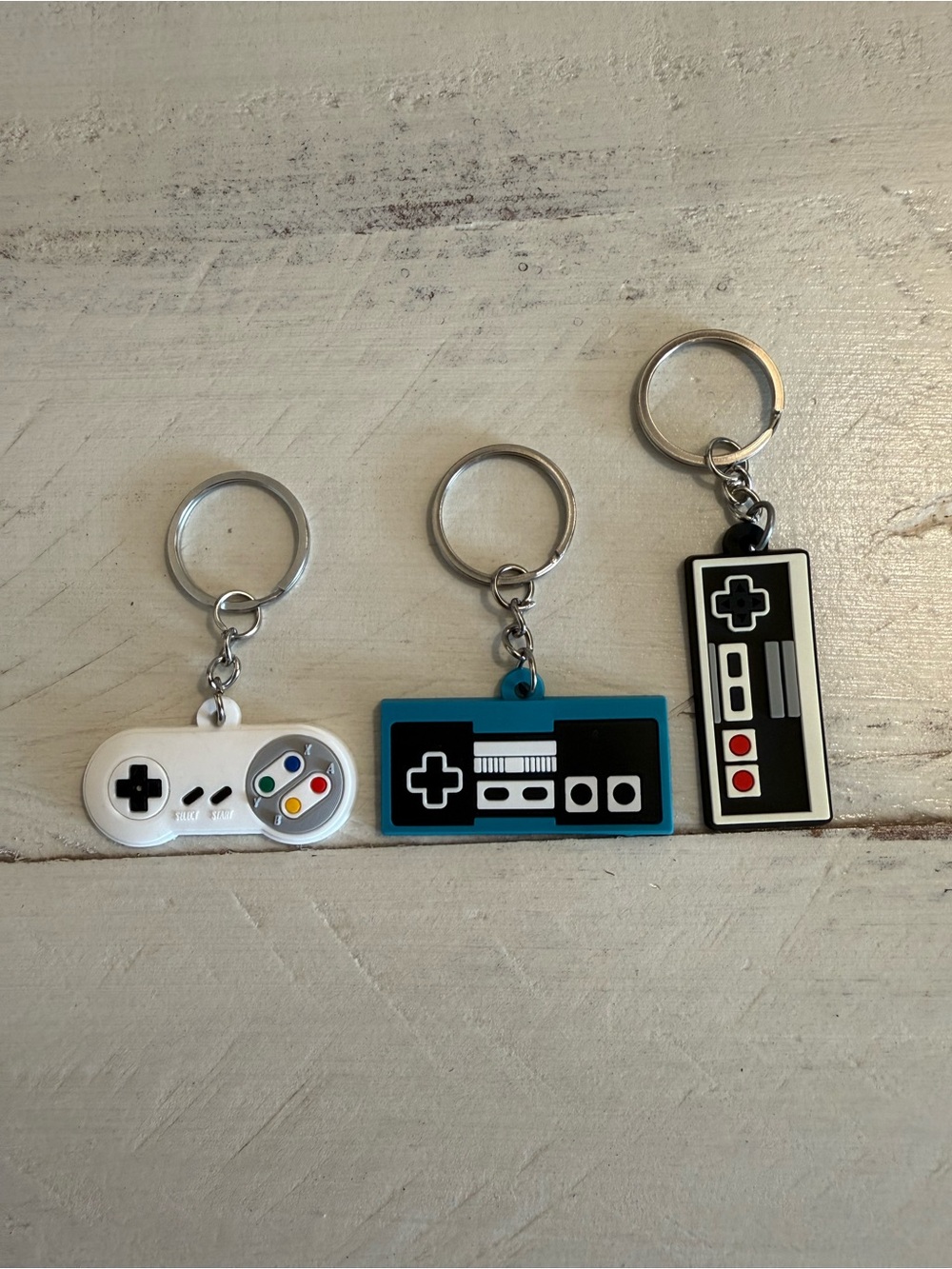 🎮 Retro Gamer Keychain Bundle – Set of 3 🎮